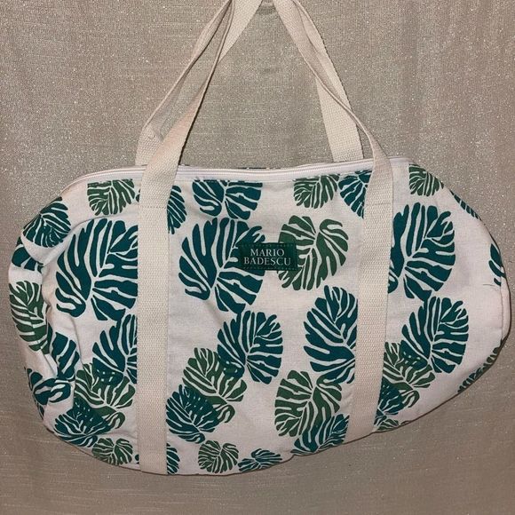 💕2/$30💕NWT Mario Bandescu duffle bag tote - Picture 1 of 2